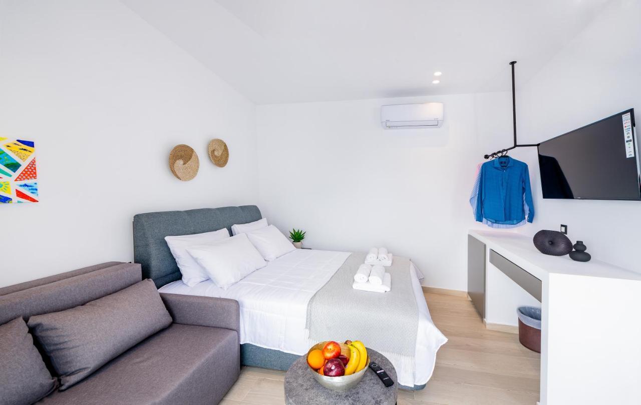 Sunwaves Beach Studio I Ialysós Eksteriør bilde